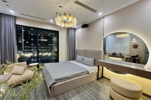 MIN HOMESTAY Vinhomes Smartcity - con vista montagne