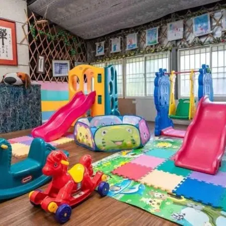Leisure Hostel
