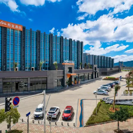 Huaizhou Suiton by Paxton Hotel (Jintang Huaikou Cheng'a Industrial Park)