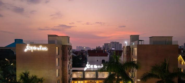 Huayang · Homestay · Scenic Resort Hotel (Beihai Silver Beach International Passenger Port) Hotels in Beihai