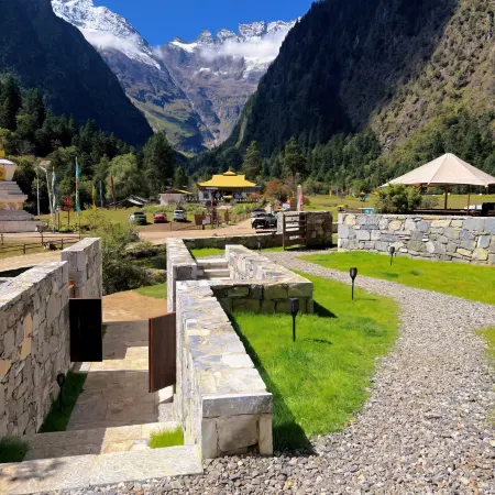 Yubeng Shenpu Inn