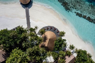 レストラン アンサナ イフル モルディブの写真