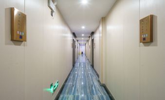 Xinhui Light Culture Hotel (Baoshan Kowloon Store)