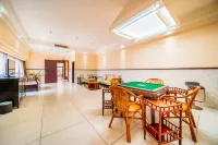 Coconut Rhyme Golden Dragon Hotel (Qionghai Yinhai Road Flagship) - 3 stjerner