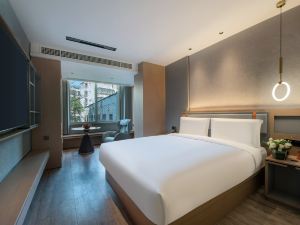 Yiwang Hotel (Shuangyu Passenger Transport Center Wenjin Road)