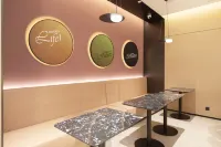 Ni Hao Hotel (Wuhan University Jiedaokou Subway Station)