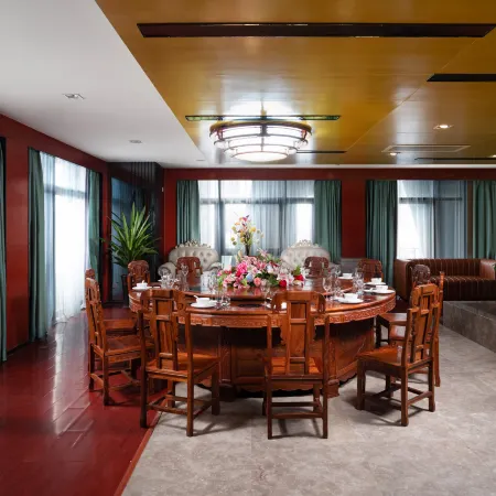 Golden Diamond Hotel(Vientiane City Nanning East Railway Station Branch)