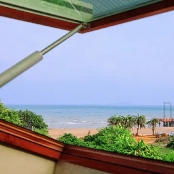 Weizhou Island Muyanxi Seaview Homestay (Wucaitan No.1 Branch) Отели рядом с достопримечательностью «Moon Square»