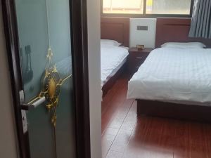 Qiuju Jiayuan Homestay