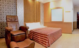Maple Love Motel 썸네일