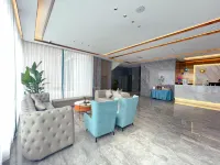 Chaoman Smart Hotel (Lincang People's Hospital City No. 1 Middle School)