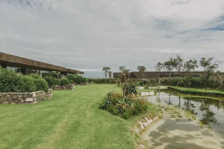 Santa Barbara Eco-Beach Resort Отели в г. Порту-Формозу