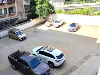開尚·南曲連鎖飯店（開遠汽車北站南正街店） - 停車場