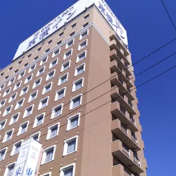 Toyoko Inn Okayama-eki Nishi-guchi Migi Отели рядом с достопримечательностью «Momotaro Statue»