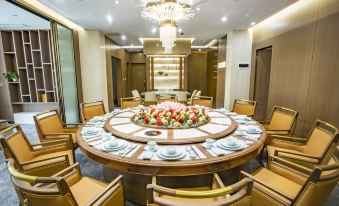 Kyriad Marvelous Hotel (Shenzhen Longhua Guanlan Zhucun Subway Station)