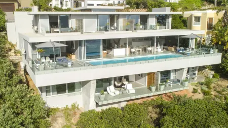 Crown on the Heads Отели в г. Книсна