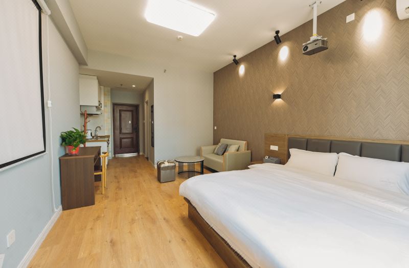 Laiyue Select Audio-Visual Apartment (Yantai University MixC Mall)
