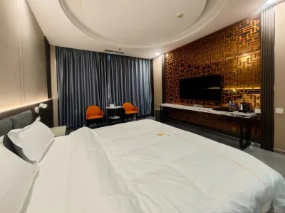 Jinshunda Hotel (Wengniute Banner Wudan Town Store)
