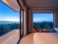 Weizhou Island Weiqi Light Luxury Seaview Holiday Homestay (Dishui Danping Branch) Hotels near Crocodile mountain Scenic Area