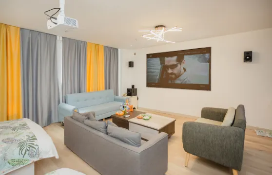 靈武青橙主題酒店