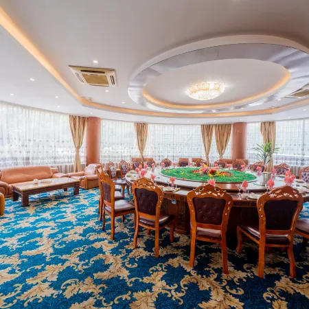 Jinlong Hotel