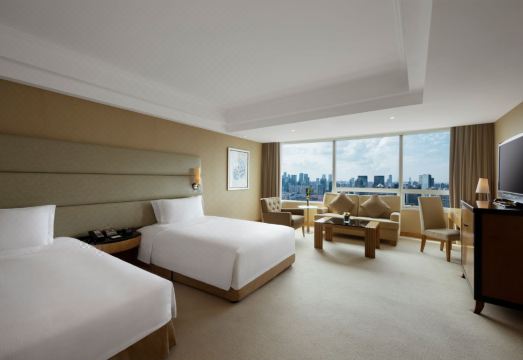 5. 더블트리 바이 ..