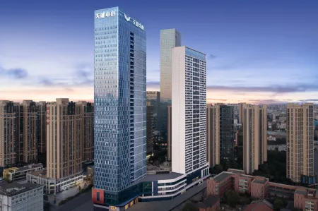 Orange Hotel (Changsha Furong Middle Road Kaifu Temple Subway Station Branch)