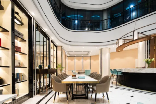 Elong Hotel (Xi'an Shaanxi History Museum Stadium Metro Station Branch)