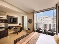 The Square Milano Duomo Hotels near Cordusio Station
