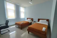 Hotel Sutha Inn Hotel dekat Adi mobilindo