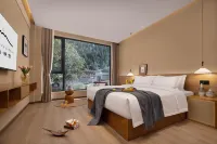 무산잉쉐·쓰탕리조트별원（쓰구냥산솽차오거우관광단지）