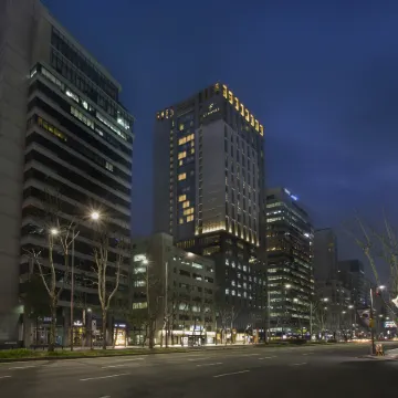 L7 GANGNAM by LOTTE HOTELS Отели рядом с достопримечательностью «Станция метро Cheongdam»