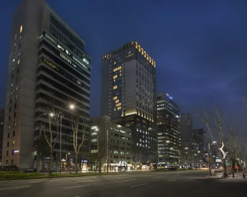 L7 GANGNAM by LOTTE HOTELS Hotels near Le Chamber