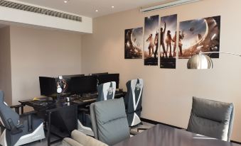 Jishou Xiyue E-Sports Hotel