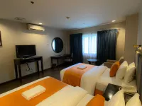 Baguio Burnham Suites Hotels near Igorot Garden
