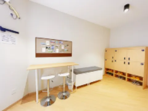 UTHHOME Youth Hostel (Chongqing Jiefangbei Hongyadong)