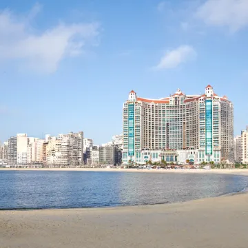 Four Seasons Hotel Alexandria San Stefano Отели рядом с достопримечательностью «Библиотека Александрина»