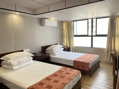 Yongfa Hotel Отели рядом с достопримечательностью «Вдоль озера»