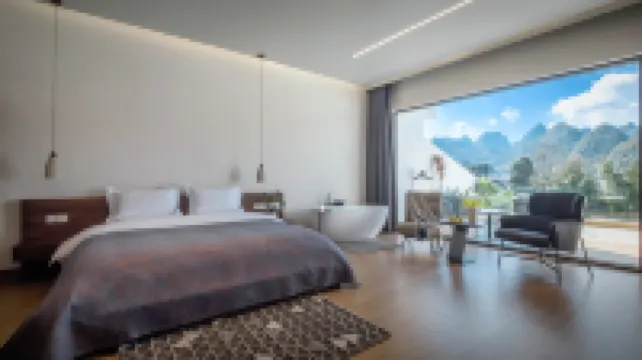 Xingyi Wanfeng Linyueqili B&B