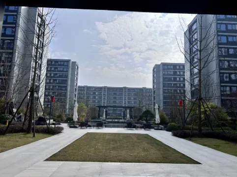 Gushu Yiju Apartment