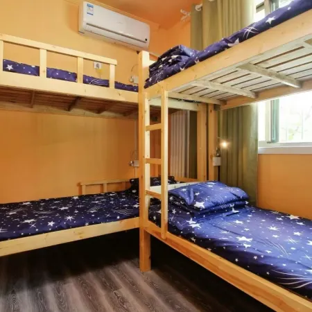 Shenyang encounters love tribes B&B