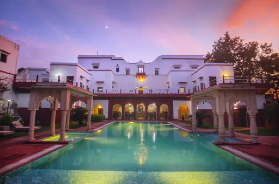 Amritara Chandra Mahal Haveli Hotels in Bharatpur