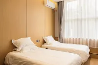 Heyhe E-sports Hotel (Luoyang Longmen High-speed Railway Station)