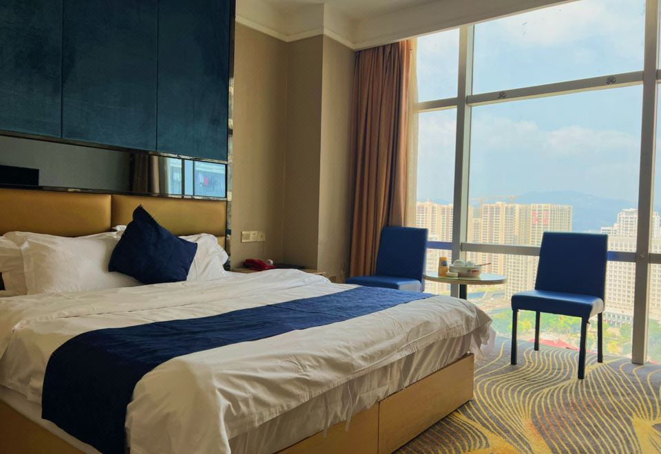 Longjin Business Hotel - Housity