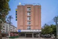 7 Days Premium Hotel (Fuding Anhai Road Long'an Food Street Branch) Hotel in zona Xiangshan Passenger Transport Terminal