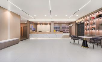 Congress Hotel (Jiashan Railway Station Hengli Plaza)
