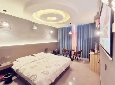Hebi Qiuxi Business Hotel