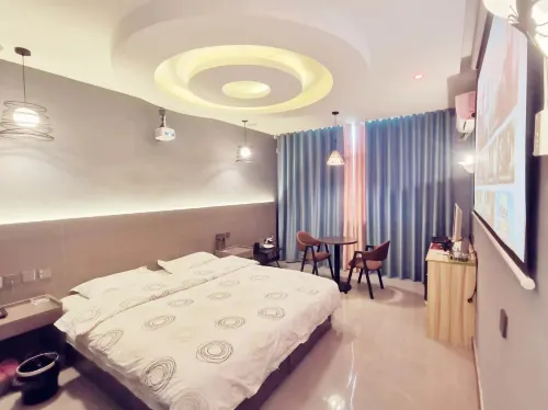 Hebi Qiuxi Business Hotel