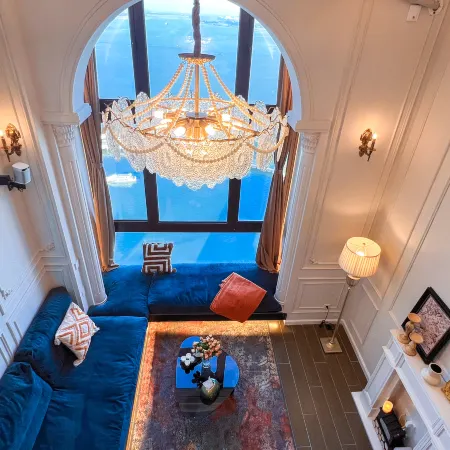 Xiyue Designer Scenic Apartment (Zhanjiang Jinshawan Beach)