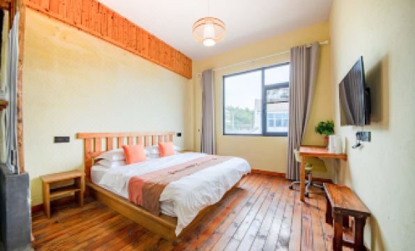 Anji Seeking Moon Vacation and Leisure Homestay (Jiangnan Tianchi Branch)